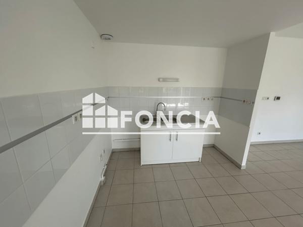 Location Appartement 2 pièces 58.1 m² - 33 RUE JORKI REBOUL Marseille 13015