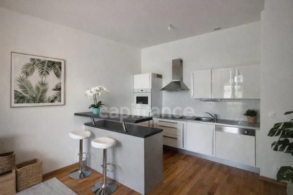 Quimper Kerfeunteun – T2 de 54 m² lumineux – Rez-de-chaussée – Parking – Cave – 3 m 10 de hauteur sous plafond