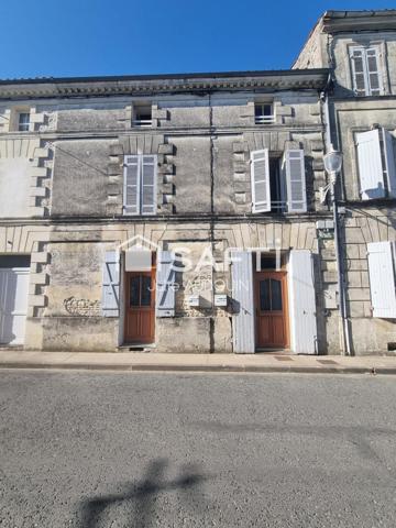 Centre-ville de Matha – 2 logements + Grand Dépôt