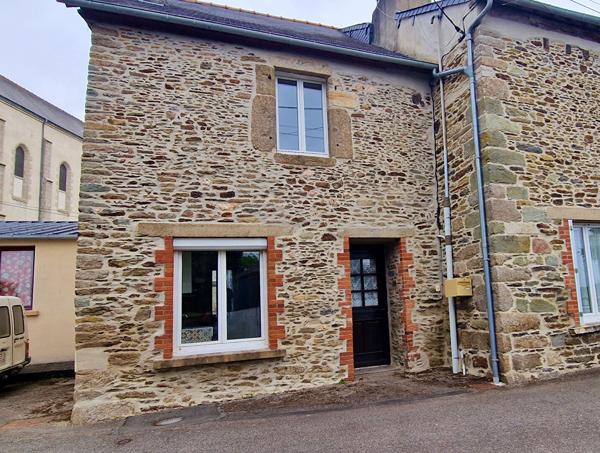 MORBIHAN La Trinite Porhoet - Maison de caractère en pierre ,3 chambres, idéale pour les vacances ou la location. Entretien.facile !
