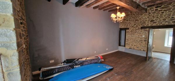 MORBIHAN La Trinite Porhoet - Maison de caractère en pierre ,3 chambres, idéale pour les vacances ou la location. Entretien.facile !