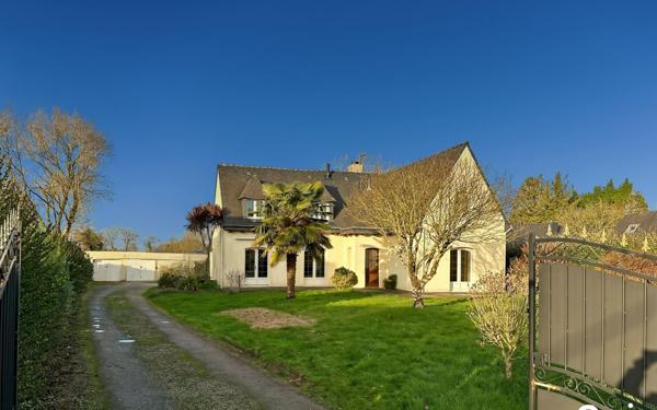 Maison à vendre    6 pièces •  Languidic