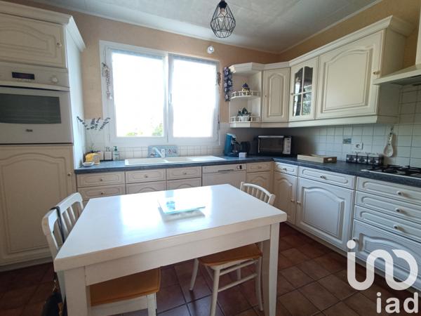 House for sale 5 rooms 114 m² Artix