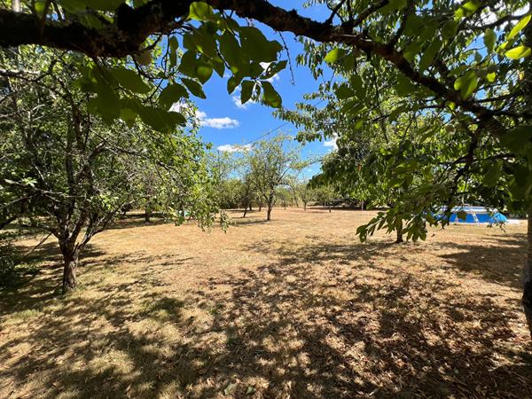 Corp de ferme à Iteuil 185m² 4 chambres