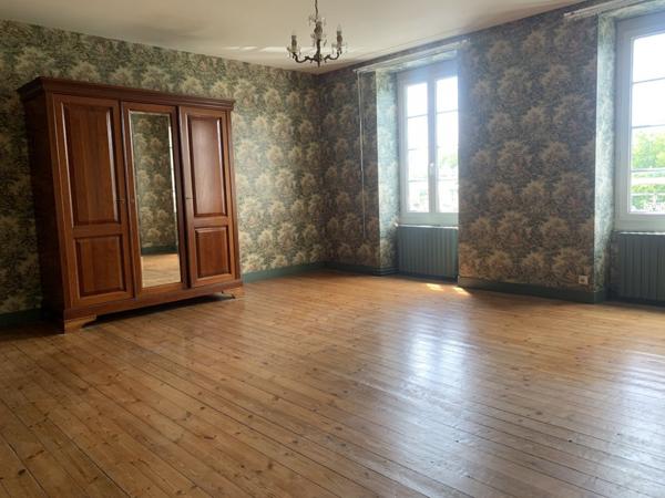 MAISON AU BORD DE LA CHARENTE