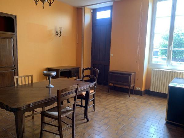MAISON AU BORD DE LA CHARENTE