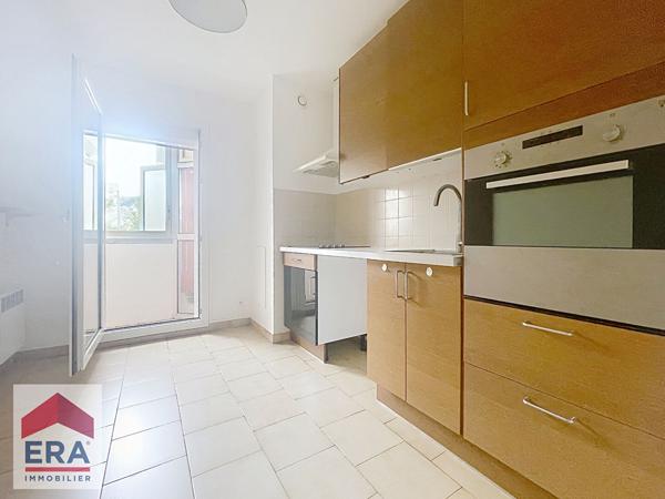 Exclusivité ERA VP IMMO - Superbe appartement T3 lumineux à louer à Marseille, Roy d'Espagne