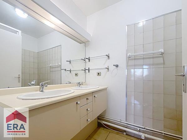 Exclusivité ERA VP IMMO - Superbe appartement T3 lumineux à louer à Marseille, Roy d'Espagne