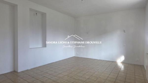 PROCHE MAINTENON ET SAINT-PIAT ENSEMBLE DE 2 MAISON de 105 et 52 m2
