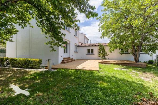 Maison à vendre 630 000 € Saint-Jean 6 p 141 m² DPE C