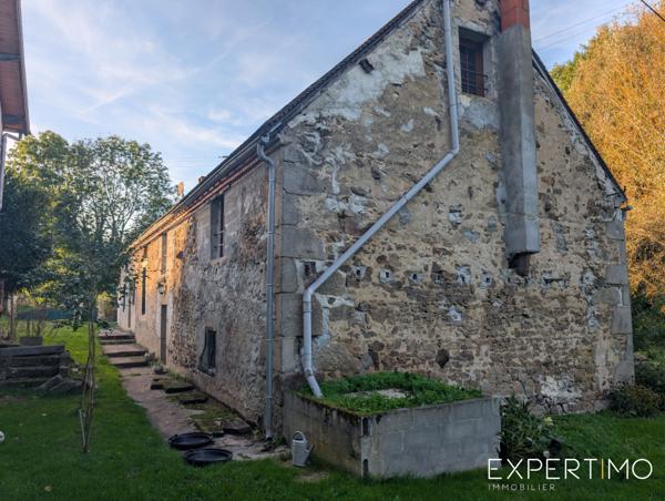 Commentry (03600) Ancien moulin et gîte à forte rentabilité sur 3,8 hectares