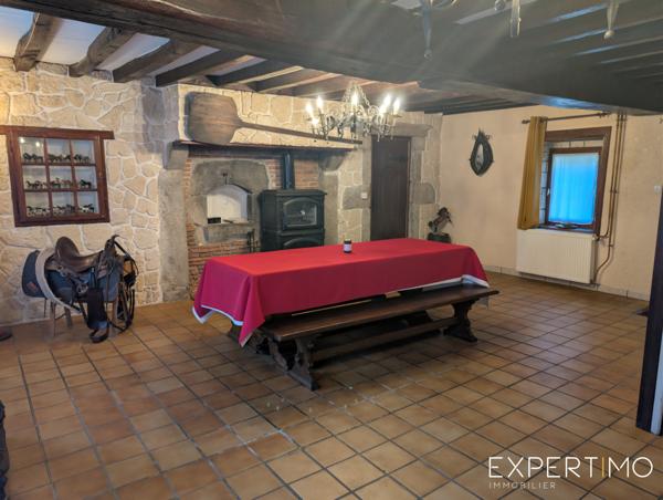 Commentry (03600) Ancien moulin et gîte à forte rentabilité sur 3,8 hectares