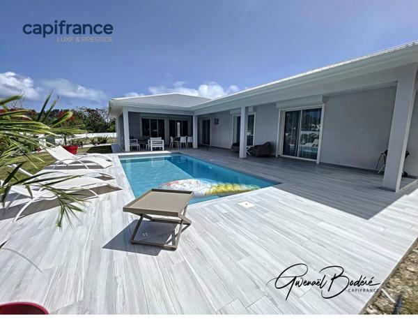 A vendre SAINT FRANCOIS un Ensemble de 3 Villas avec piscine