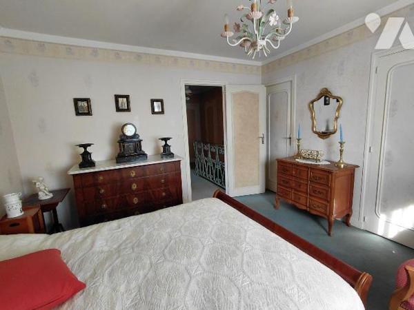 Maison 5 pièces à vendre à Pontivy (56300) - Morbihan

Située dans un quartier calme et reche...