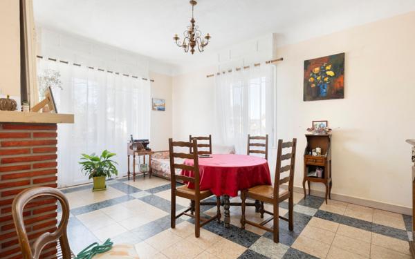 Maison à vendre    5 pièces •  Aire-sur-l'Adour