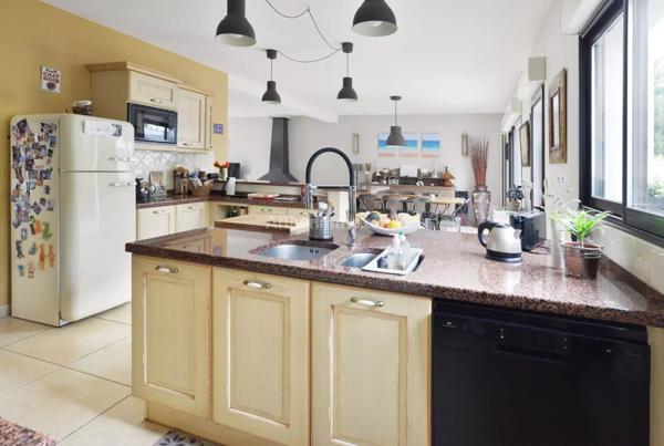 Vente Maison 7 pièces 210 m2 à Bry-sur-Marne