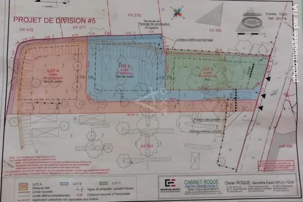 TRES BEAU TERRAIN DE 907 m²