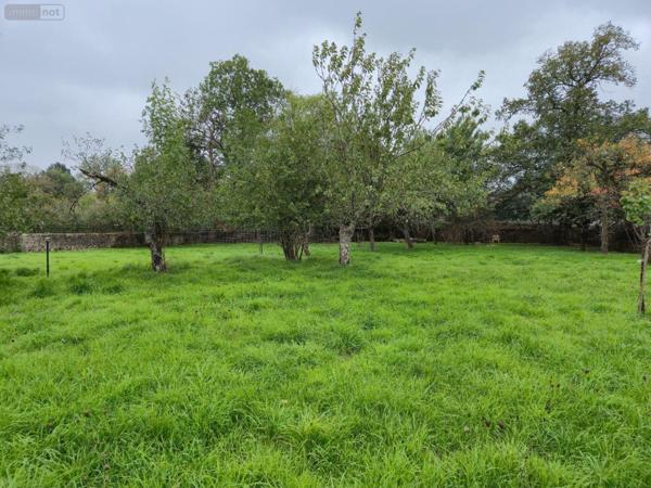 Maison de ville à vendre à Cluis dans l'Indre (36340), ref : CG/409