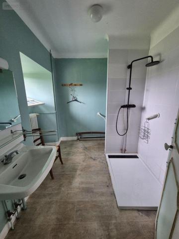 Maison de ville à vendre à Cluis dans l'Indre (36340), ref : CG/409