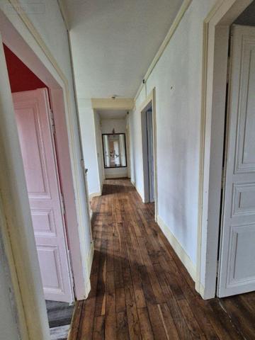 Maison de ville à vendre à Cluis dans l'Indre (36340), ref : CG/409