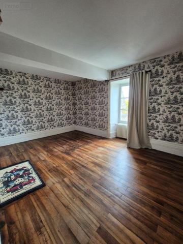 Maison de ville à vendre à Cluis dans l'Indre (36340), ref : CG/409