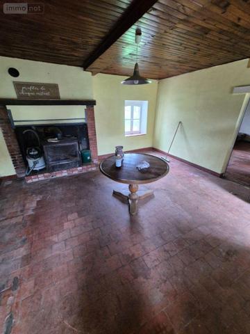 Maison de ville à vendre à Cluis dans l'Indre (36340), ref : CG/409