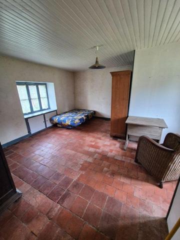 Maison de ville à vendre à Cluis dans l'Indre (36340), ref : CG/409