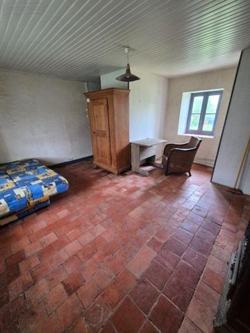 Maison de ville à vendre à Cluis dans l'Indre (36340), ref : CG/409