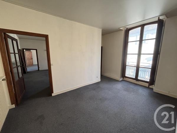 Immeuble à vendre  315 m2 MENNECY - 91