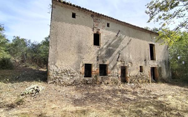 Maison à vendre    1 pièce •  Damiatte