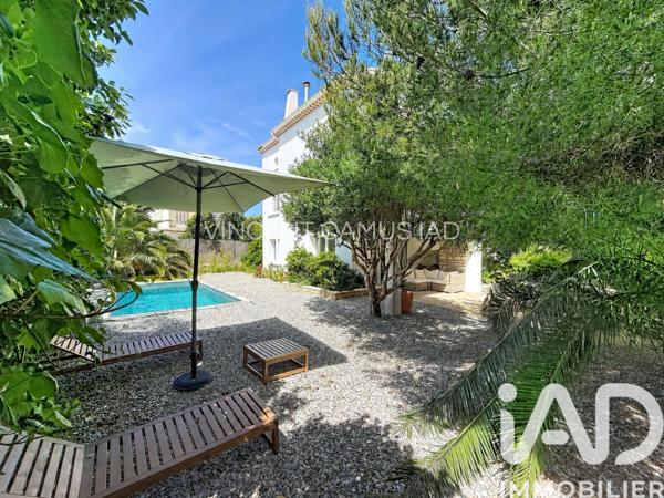 Maison à vendre 6 pièces 175 m² Sanary-sur-Mer