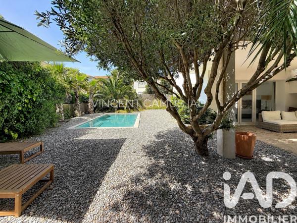 Maison à vendre 6 pièces 175 m² Sanary-sur-Mer