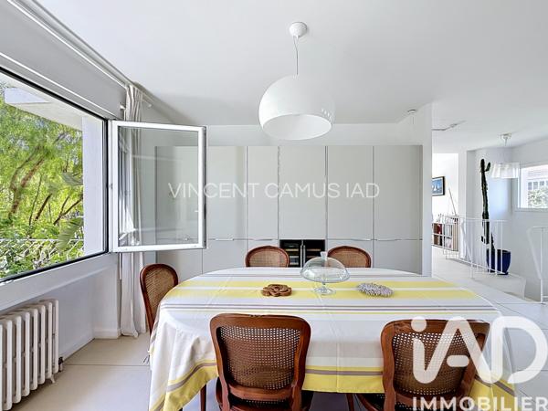 Maison à vendre 6 pièces 175 m² Sanary-sur-Mer