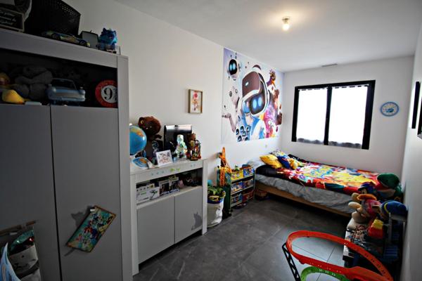 Maison 4 chambres garage jardin et piscine