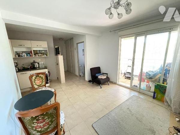 A vendre - Valensole (04) - Alpes de Haute Provence : Appartement de type 2 d'env 35,99 m² au 1...