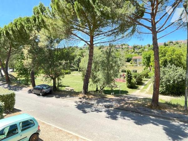 A vendre - Valensole (04) - Alpes de Haute Provence : Appartement de type 2 d'env 35,99 m² au 1...