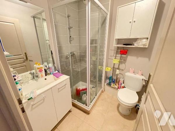 A vendre - Valensole (04) - Alpes de Haute Provence : Appartement de type 2 d'env 35,99 m² au 1...
