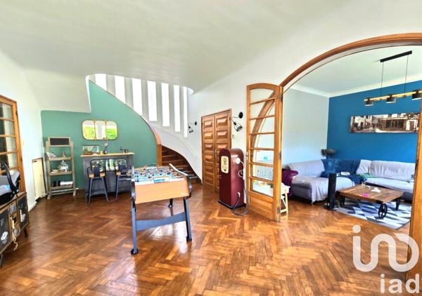 Maison 8 pièces de 180 m² à Lourdes (65100)