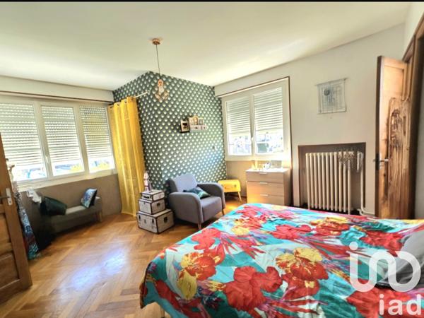 Maison 8 pièces de 180 m² à Lourdes (65100)