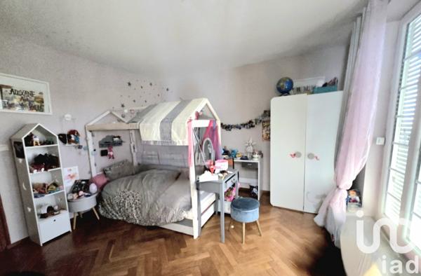 Maison 8 pièces de 180 m² à Lourdes (65100)