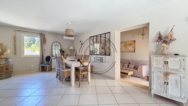 Cheval-Blanc (84460) MAISON FAMILIALE 128M² SUR 735M² AVEC PISCINE