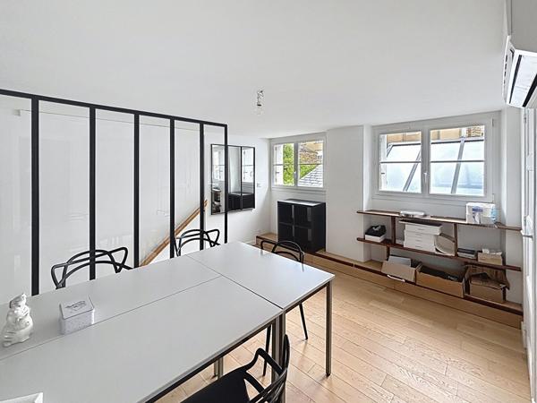 Local commercial , Laval Local commercial , Laval