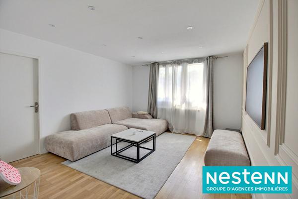 Appartement 3 pièces, dernier étage avec ascenseur, 2 balcons, 69330 MEYZIEU