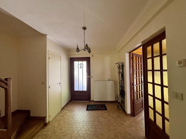 Maison + studio + dépendance et atelier