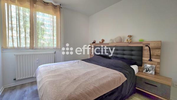 Appartement
         2 pièces
        - 50 m² Exclusivité 150 000 € *