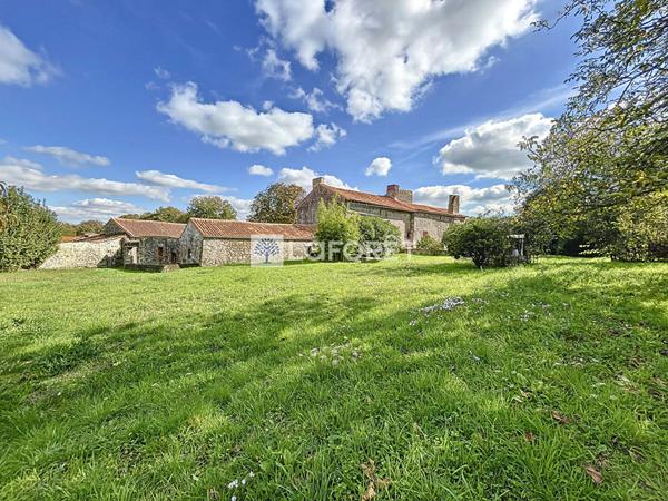 Achat maison près de GOURGE - 5 pièce(s) - 170 m² - 339 490 €