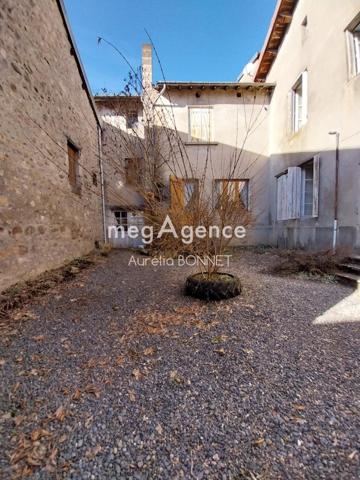 Maison à SAINT-GERMAIN-L'HERM, 63630 - 13 pièces 330m²