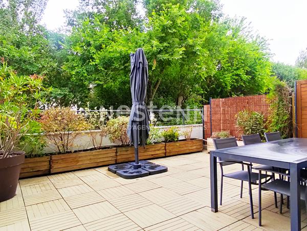 A VENDRE - LA ROCHELLE - Appartement 57m2 - 2 Chambres - Terrasse 50m2 - parking souterrain