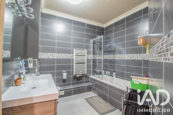 Appartement à vendre 4 pièces 77 m² Paris 19