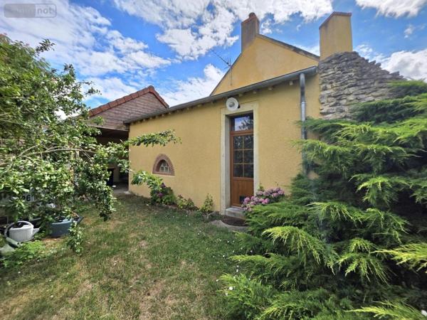 Maison à vendre à Mehun-sur-Yèvre dans le Cher (18500), ref : 18058-35
